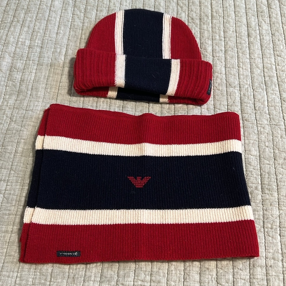 🔥🔥ARMANI Jr. Hat and scarf like new wool set